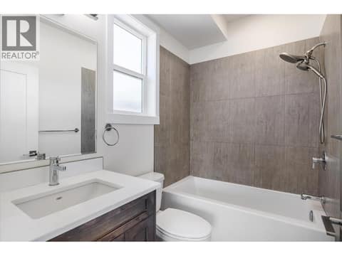 Photo 14 of 3207 Shetland Road, North Glenmore, Kelowna