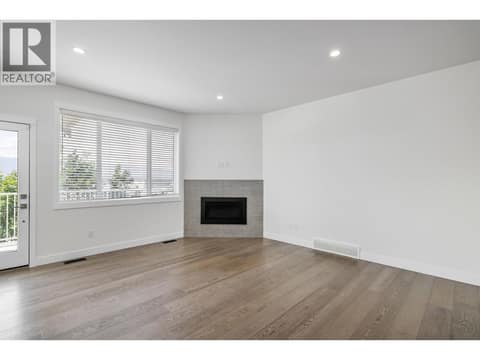 Photo 3 of 3207 Shetland Road, North Glenmore, Kelowna