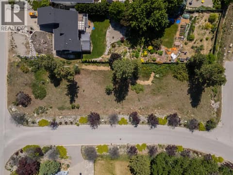 Photo 8 of 244 Heritage Boulevard, Eastside/Lkshr Hi/Skaha Est, Okanagan Falls