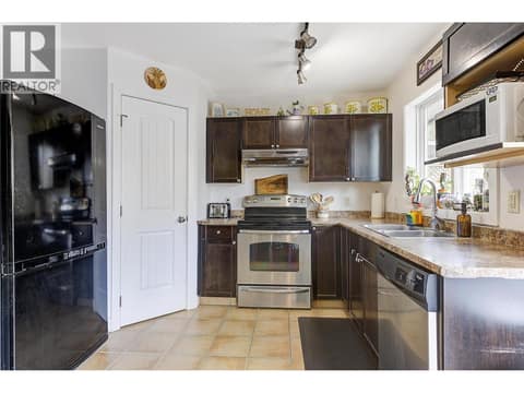 Photo 11 of 12719 Cliffshore Drive, Lake Country North West