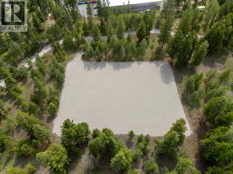 150/200ft riding arena at 38 NINE MILE Place, Osoyoos Rural