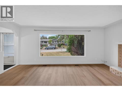 Main Level - Living Room at 3802 36 Street, Alexis Park, Vernon