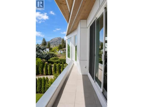 Photo 4 of 319 Carmel Crescent, Eastside/Lkshr Hi/Skaha Est, Okanagan Falls