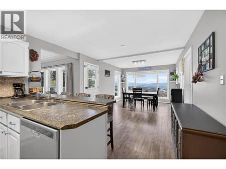 Kitchen / dining room up at 7292 Mountridge Road, North BX, Vernon