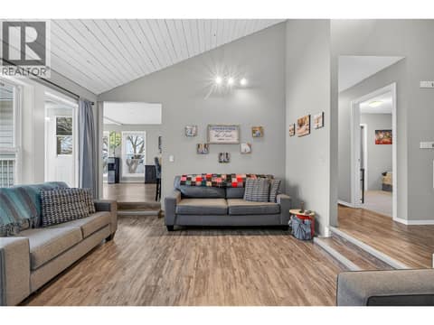 Upstairs living room at 7292 Mountridge Road, North BX, Vernon