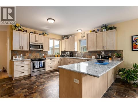 Photo 12 of 13492 Lake Hill Way, Lake Country North West