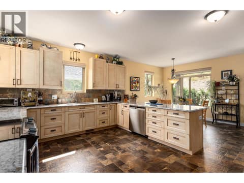 Photo 9 of 13492 Lake Hill Way, Lake Country North West