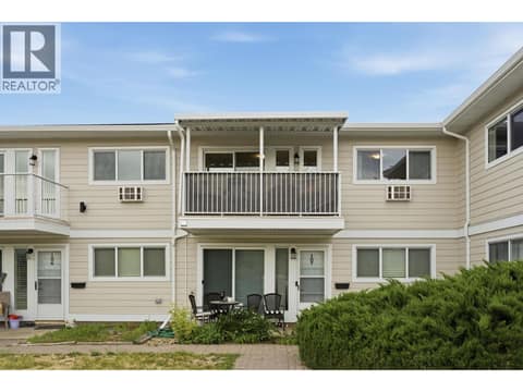 Top floor unit with balcony at 4004 34 Street Unit# 207 Lot# 15, Alexis Park, Vernon