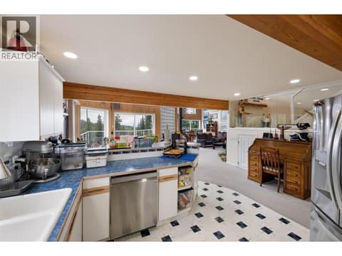 Photo 18 of 200 COUGAR Road, Oliver Rural