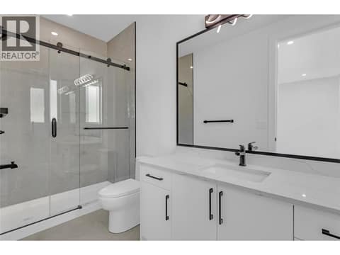 Ensuite at 1152 Hume Avenue, Black Mountain, Kelowna