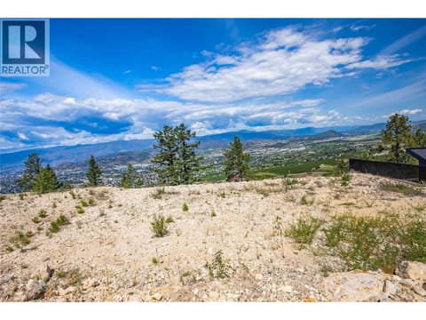Photo 11 of 1726 Carnegie Street, Black Mountain, Kelowna