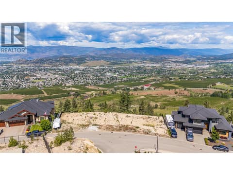 Photo 7 of 1726 Carnegie Street, Black Mountain, Kelowna