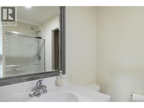 Photo 17 of 4303 27 Avenue Unit# 28, Westmount, Vernon