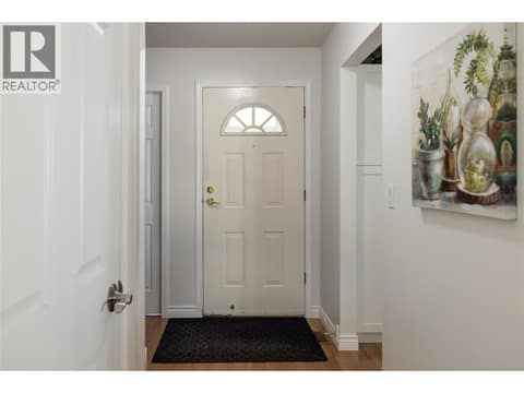 Photo 4 of 4303 27 Avenue Unit# 28, Westmount, Vernon
