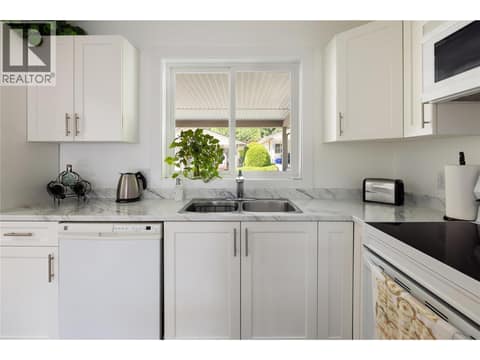 Photo 7 of 4303 27 Avenue Unit# 28, Westmount, Vernon