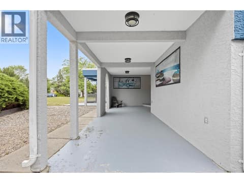 Photo 5 of 126 Verna Court, North Glenmore, Kelowna
