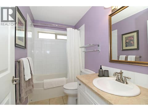 Full bath 1 at 6933 Barcelona Drive Unit# 64, Fintry, Kelowna