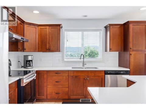 Photo 12 of 10349 Copper Hill Lane, Lake Country East / Oyama