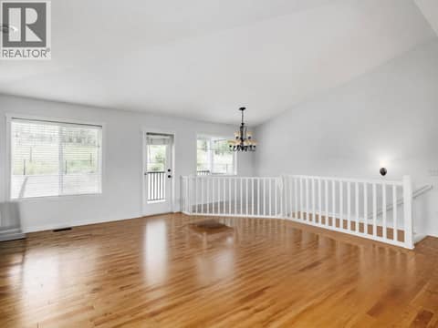 Photo 3 of 10349 Copper Hill Lane, Lake Country East / Oyama