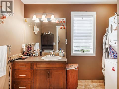 Suite at 10349 Copper Hill Lane, Lake Country East / Oyama