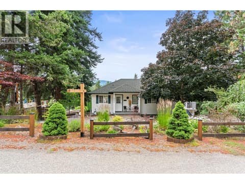Photo 2 of 10771 Pinecrest Road, Okanagan North, Vernon