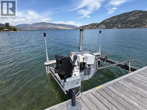 Boat lift at Ki Low Na Road Lot# 4, Okanagan North, Vernon