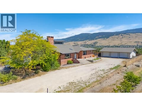 Photo 2 of 10371 Okanagan Centre Road E, Lake Country East / Oyama