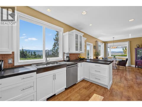 Photo 12 of 1124 Peak Point Drive, West Kelowna Estates