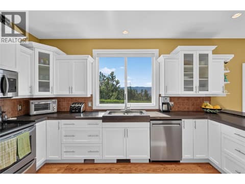 Photo 16 of 1124 Peak Point Drive, West Kelowna Estates