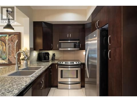 Functional kitchen, stainless appliances at 7343 Okanagan Landing Road Unit# 1130, Okanagan Landing, Vernon