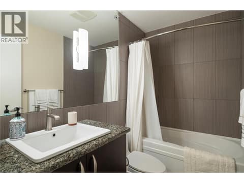 Main 4 piece bathroom upstairs at 7343 Okanagan Landing Road Unit# 1130, Okanagan Landing, Vernon