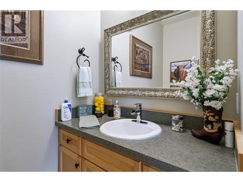 Photo 15 of 102 Westview Drive, Wiltse/Valleyview, Penticton
