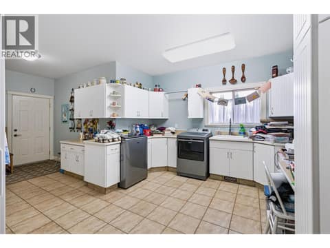 Photo 17 of 102 Westview Drive, Wiltse/Valleyview, Penticton