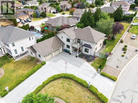 Photo 2 of 102 Westview Drive, Wiltse/Valleyview, Penticton