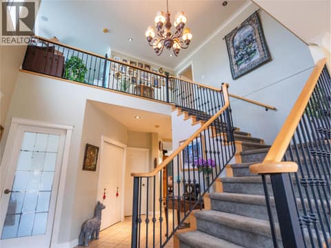 Photo 7 of 102 Westview Drive, Wiltse/Valleyview, Penticton