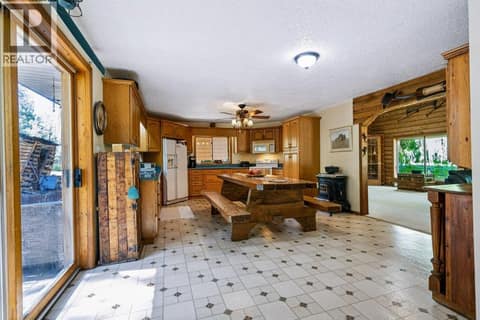 Photo 16 of 1876 Willowbrook Road, Oliver Rural