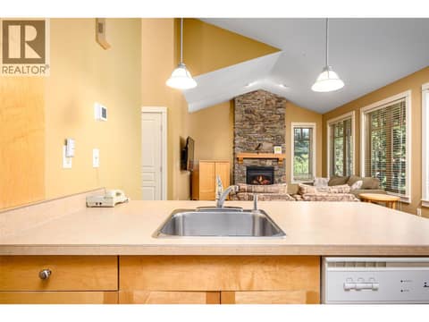 Photo 21 of 251 Predator Ridge Drive Unit# 47, Predator Ridge, Vernon
