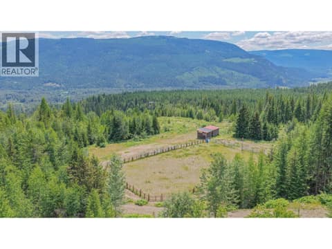 Photo 13 of 1309 Eagle Ridge Road, Mabel Lake South, Lumby