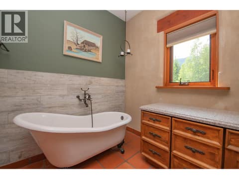 Main Floor Bathroom at 1309 Eagle Ridge Road, Mabel Lake South, Lumby