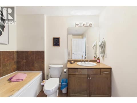 Photo 21 of 2532 Shoreline Drive Unit# 317, Lake Country North West