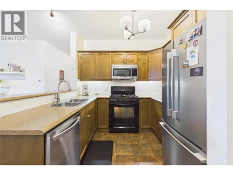 Photo 4 of 2532 Shoreline Drive Unit# 317, Lake Country North West