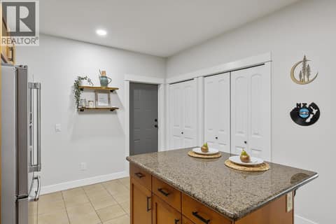 Photo 11 of 3350 Woodsdale Road Unit# 401, Lake Country East / Oyama