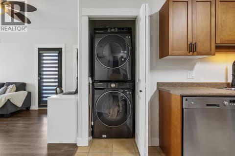Photo 12 of 3350 Woodsdale Road Unit# 401, Lake Country East / Oyama