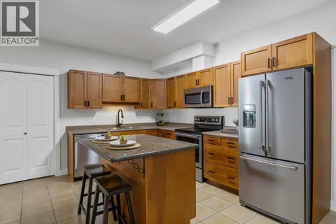 Photo 6 of 3350 Woodsdale Road Unit# 401, Lake Country East / Oyama
