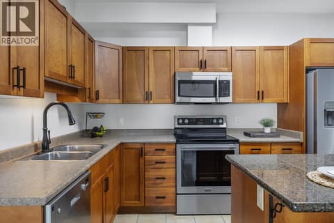 Photo 7 of 3350 Woodsdale Road Unit# 401, Lake Country East / Oyama