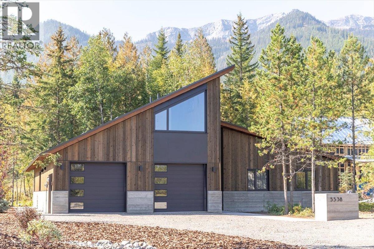 Photo 1 of 5538 Currie Bowl Way, Ski Hill Area, Fernie