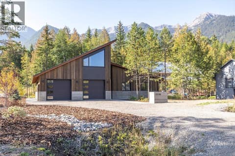 Photo 4 of 5538 Currie Bowl Way, Ski Hill Area, Fernie
