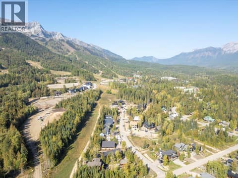 Photo 91 of 5538 Currie Bowl Way, Ski Hill Area, Fernie