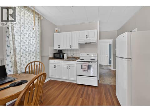 Photo 14 of 403 Howard Avenue, Enderby / Grindrod