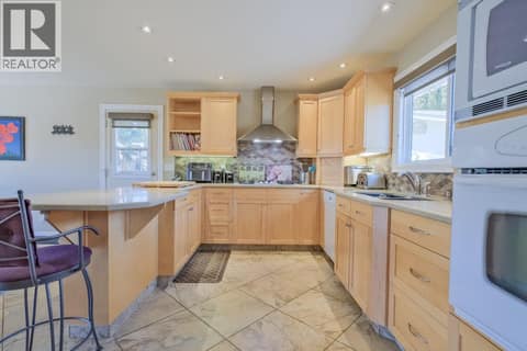 Photo 15 of 709 BARTLETT Drive, Husula/West Bench/Sage Mesa, Penticton
